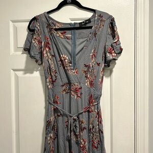 Long maxi dress from lulu’s size L grey/blue color